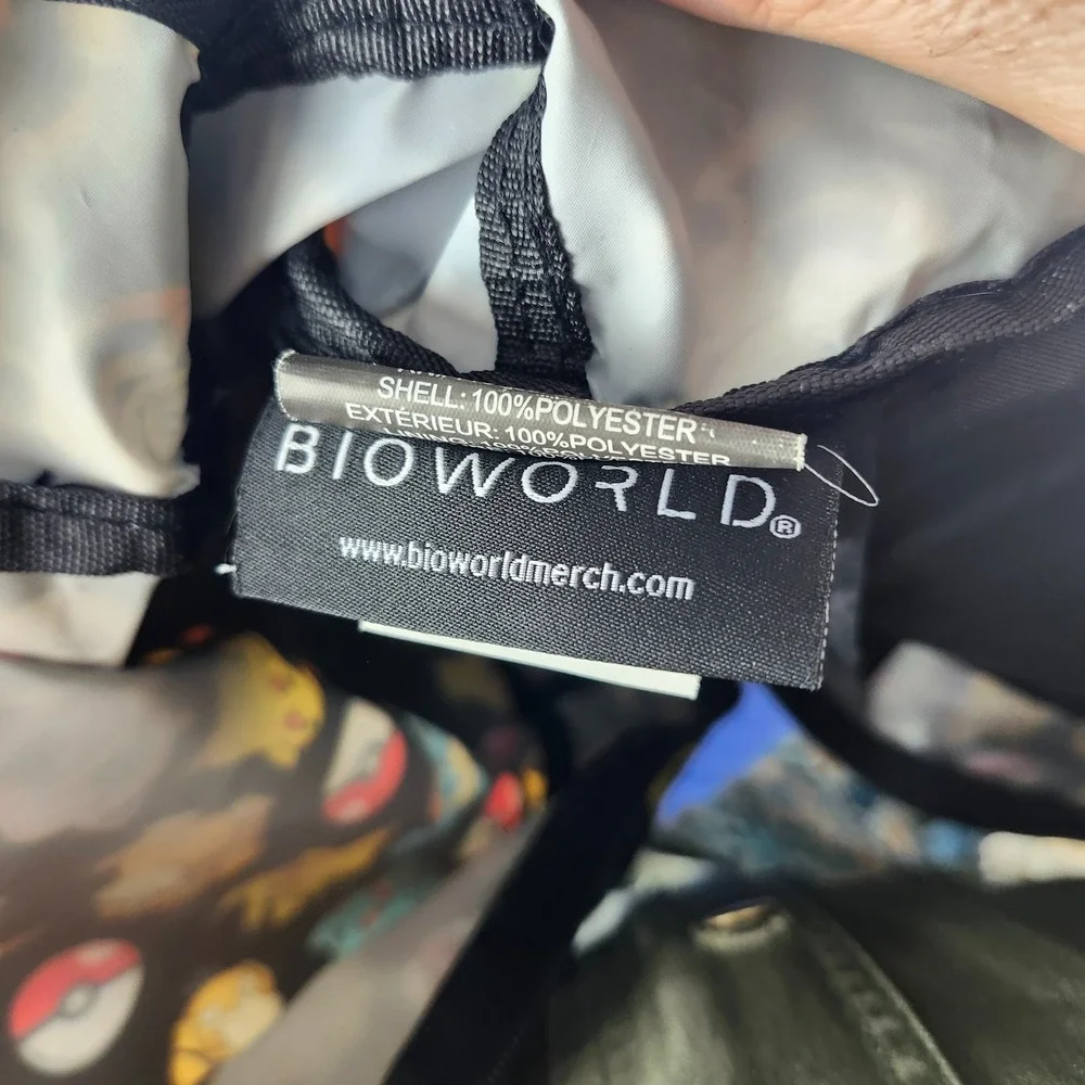 Bioworld‎ Pokemon Kanto Kids Black Backpack Charizard Starters Water Pouches